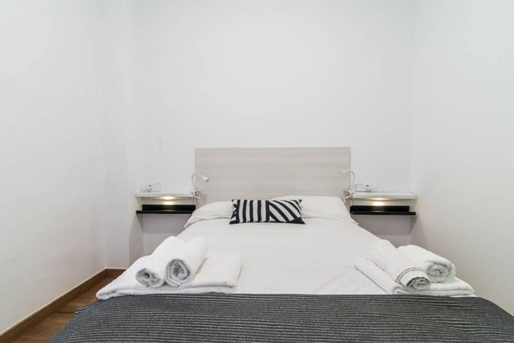 #15PIN-2 Apartamento de un dormitorio en Tetuán Madrid Exterior foto