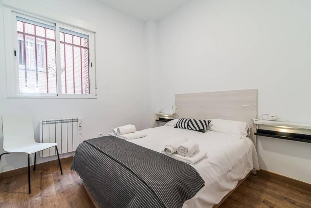 #15PIN-2 Apartamento de un dormitorio en Tetuán Madrid Exterior foto